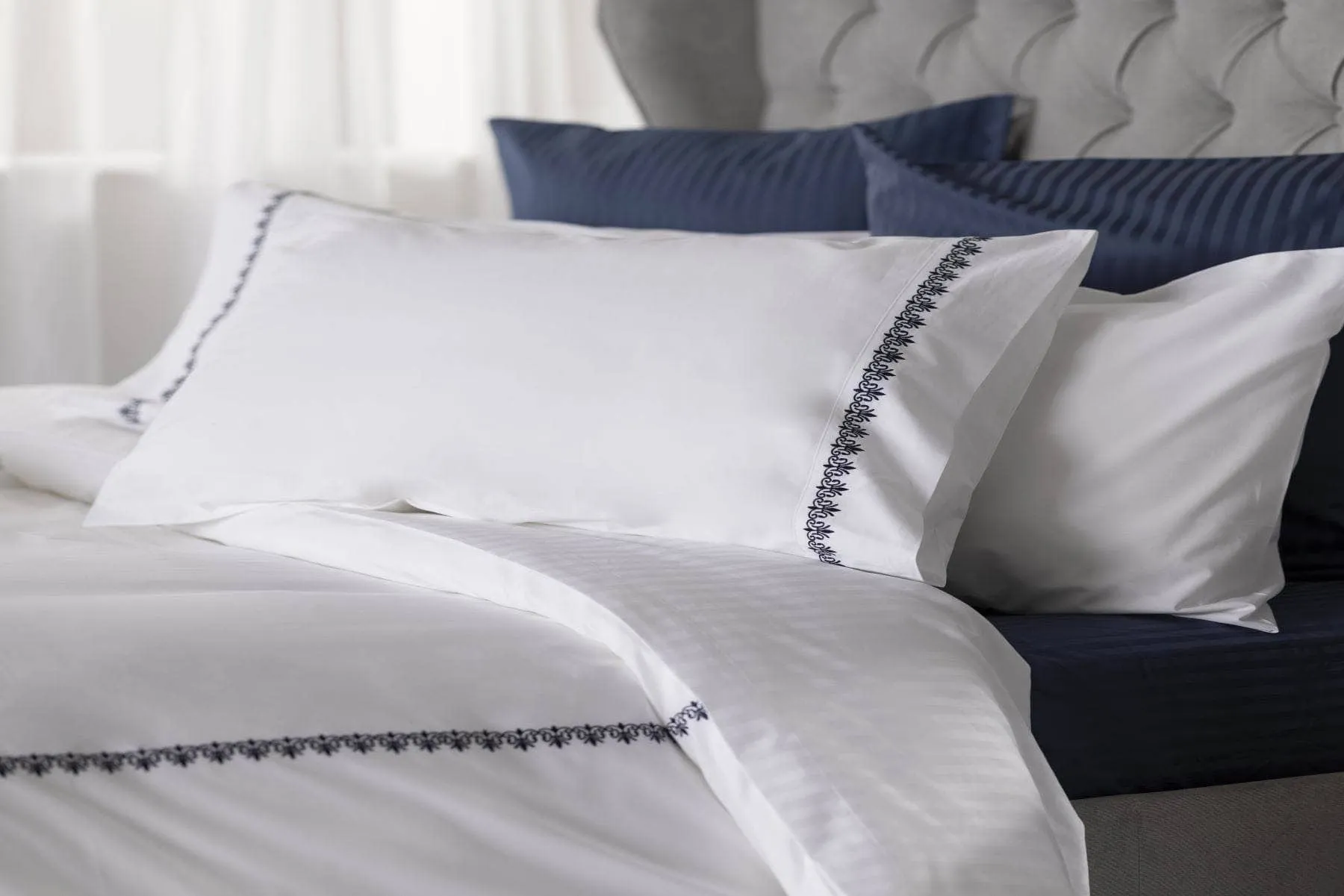 Amelia Navy Duvet Set - Multiple Sizes