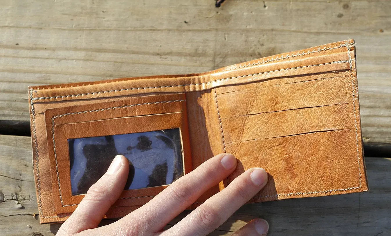 Classic Men's Wallet