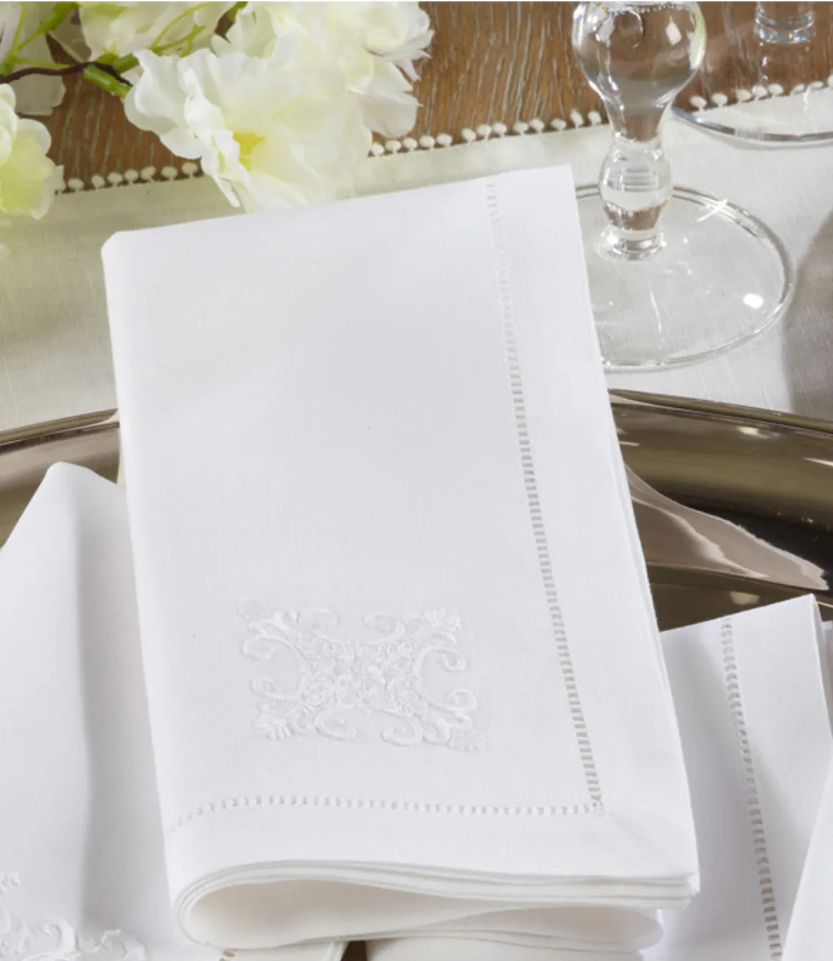 Embroidered Medallion Hand-stitch Napkin- White