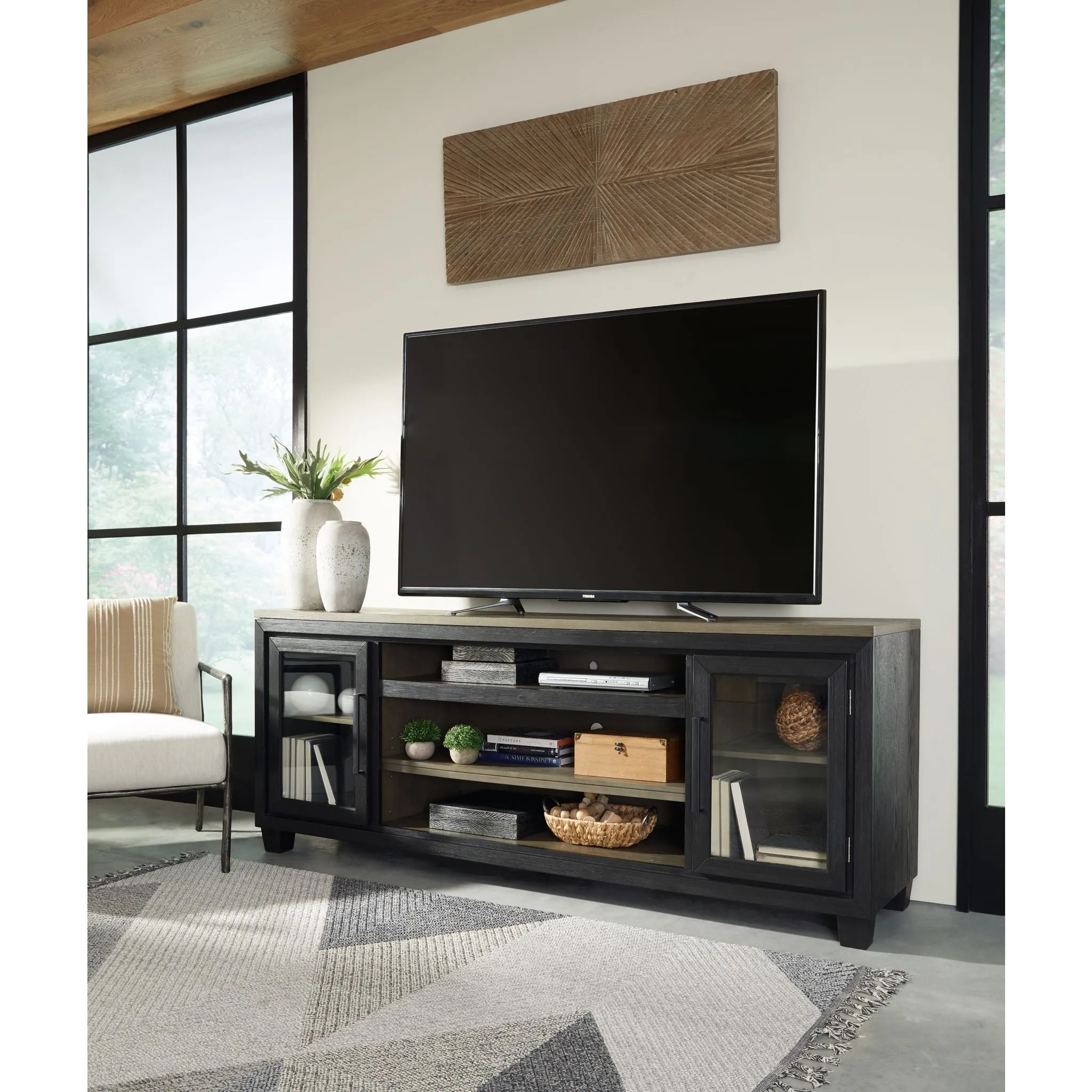 Foyland TV Stand